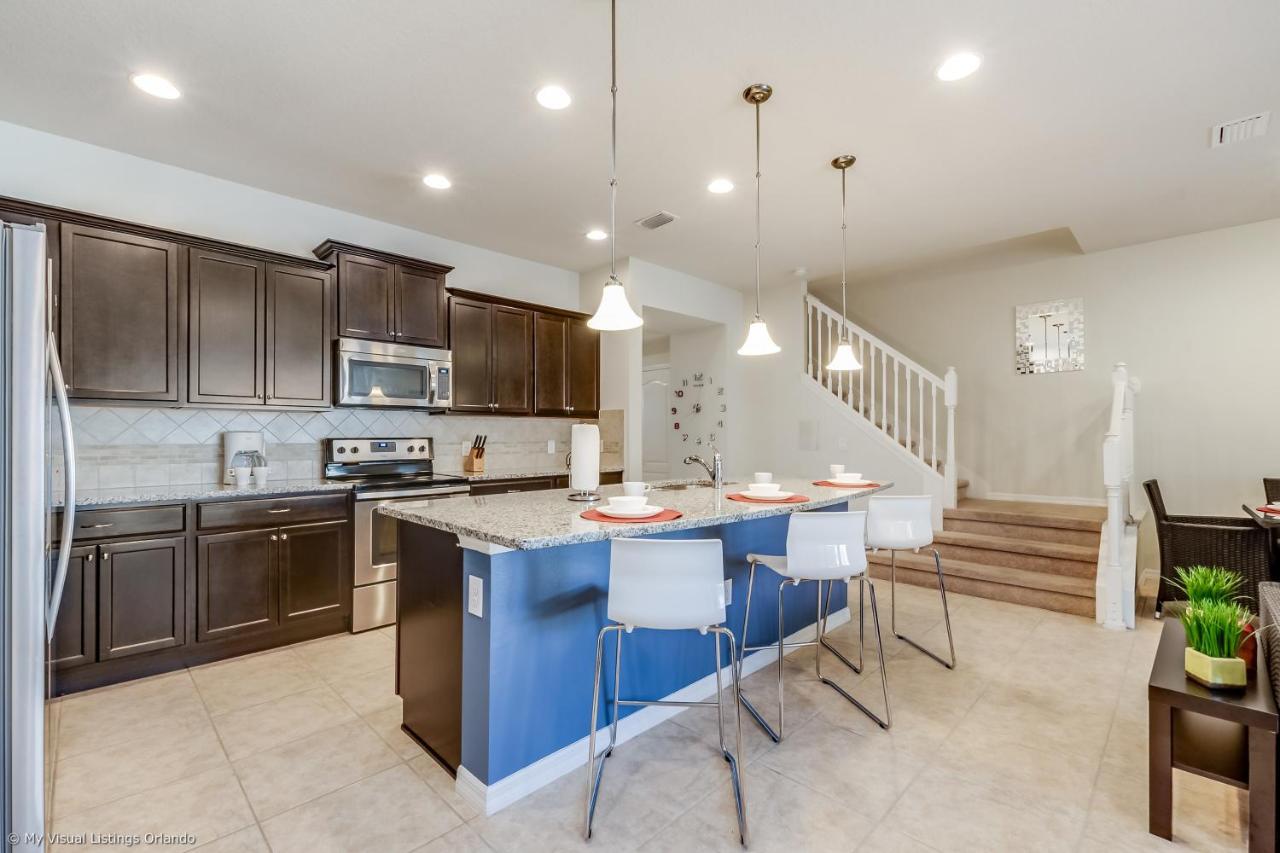 Townhome Wprivate Pool & Bbq, Near Casa de férias Kissimmee