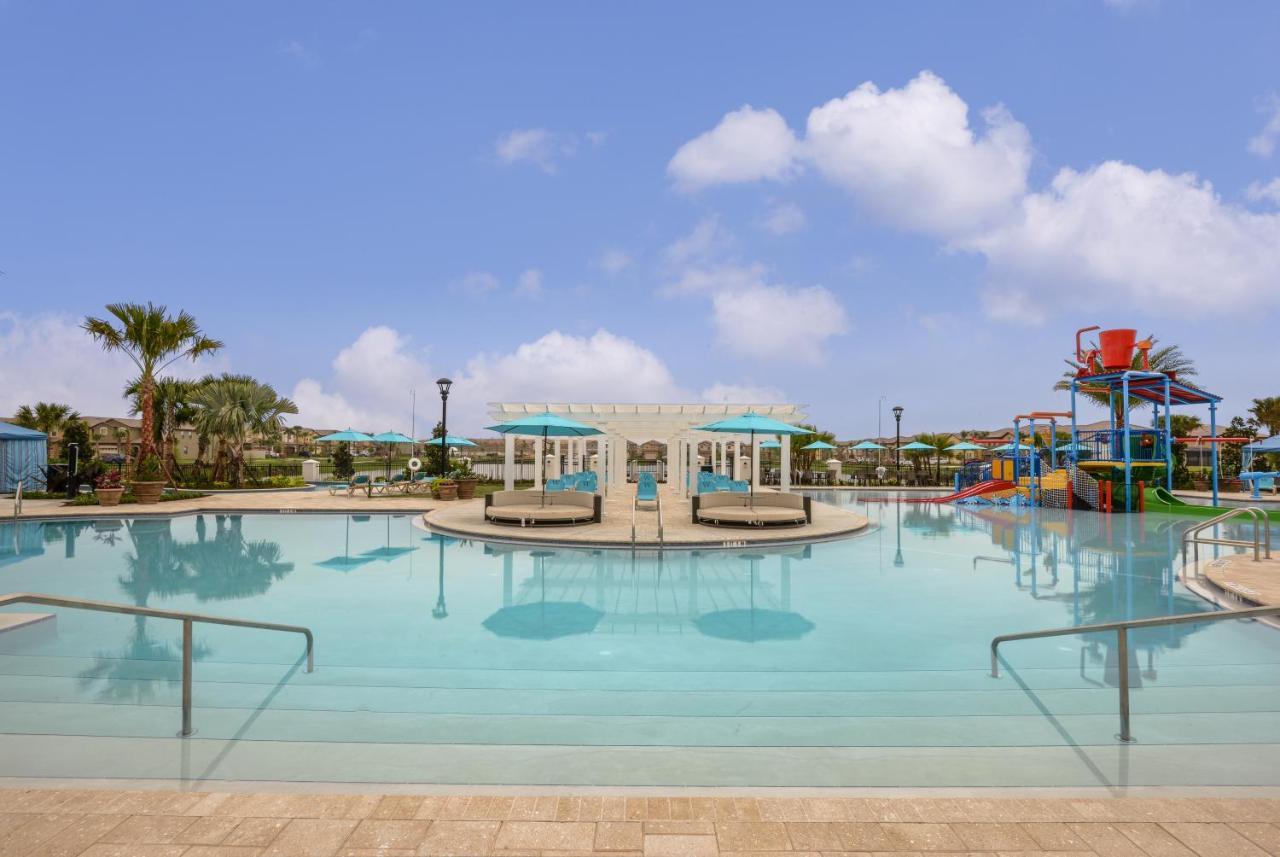 Townhome Wprivate Pool & Bbq, Near Casa de férias