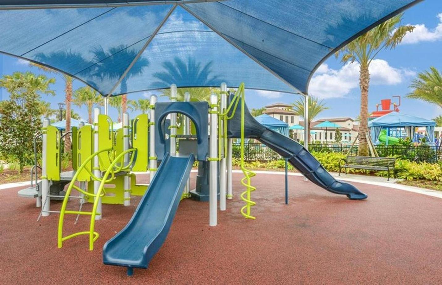 Casa de férias Townhome Wprivate Pool & Bbq, Near Kissimmee
